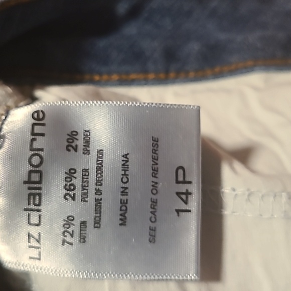 3/$15. Liz Claiborne ankle jeans size 14p - Picture 5 of 5